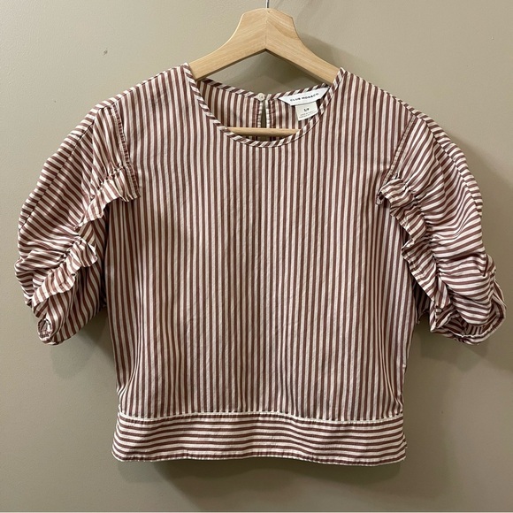 Club Monaco ruffle short-sleeve striped cropped top size small - Picture 2 of 10